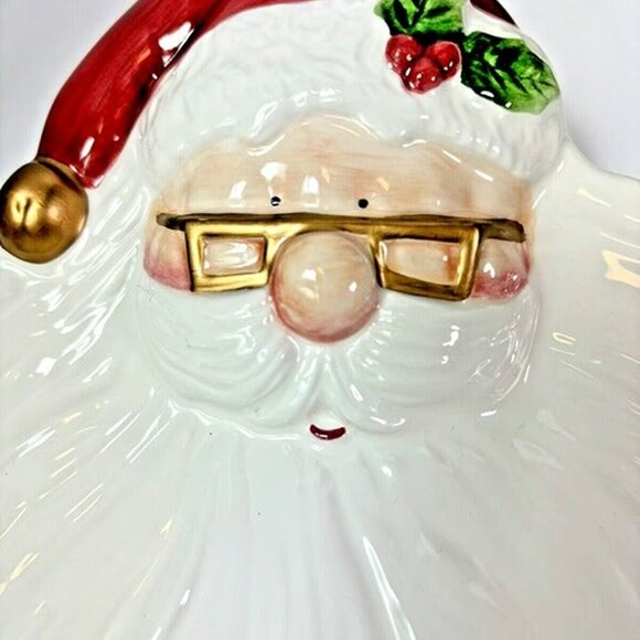 Omnibus by FITZ AND FLOYD Hand-Painted Santa Serving Plate - Picture 5 of 8